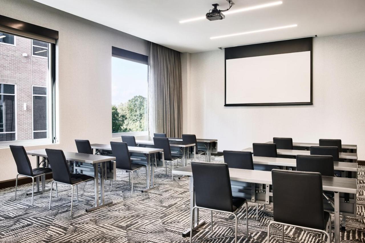Ac By Marriott Nashville Hotel 2*